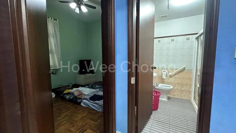 6 Bed Corner Terrace (Landed) for Sale in  Tanah Merah Green - Image 1
